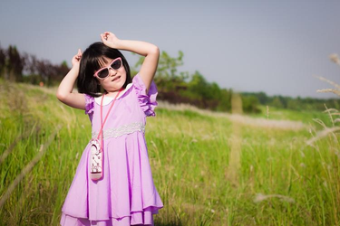 男生女生一起愁愁愁主题